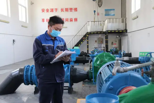 自来水公司最新动态，温馨日常纪实