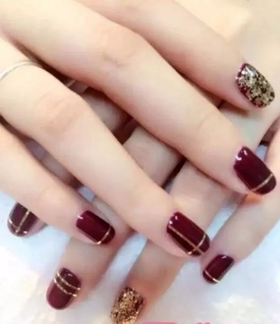 23最新款美甲，引领时尚潮流的指尖艺术