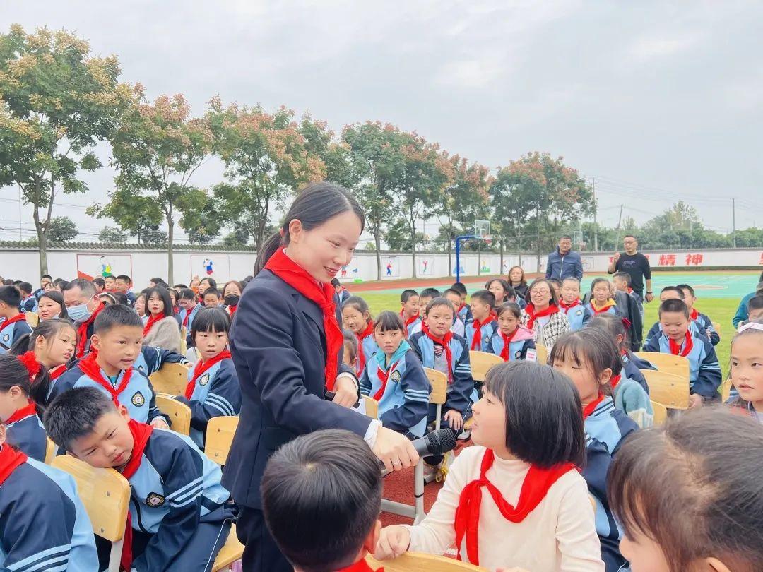 跟随小明的脚步,揭秘最新朝代的神秘面纱