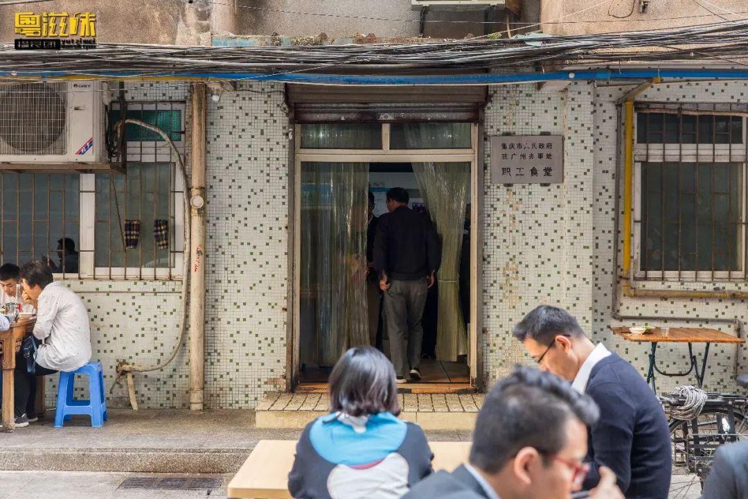 重庆独特巷弄风味,最新百强城市风采展示