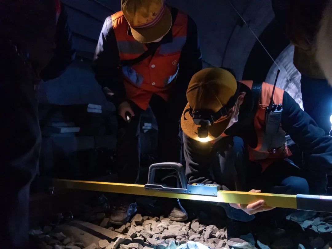 雷锋心水论枟,安全设计方案评估_CCJ55.717影音版