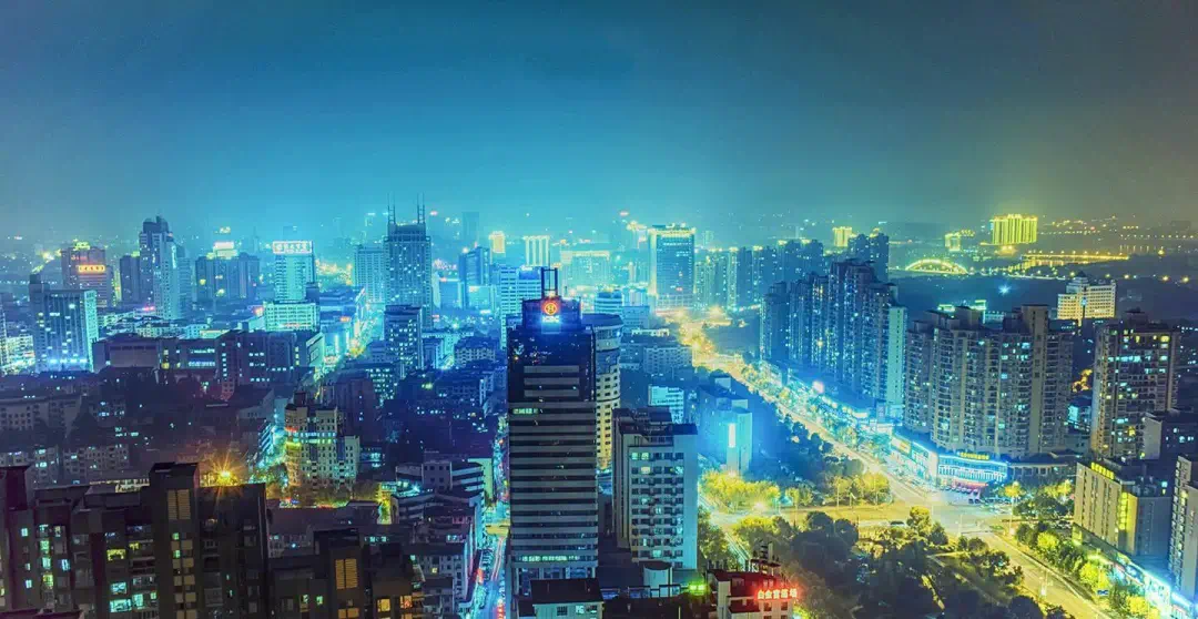 上海浦东最新新冠疫情下的自然之旅，寻找内心的宁静与美景