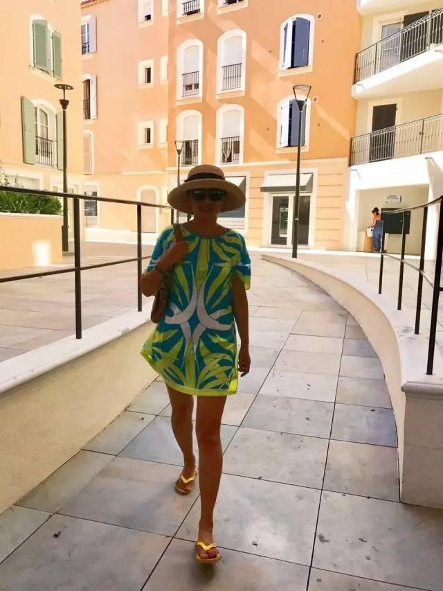 时尚脉搏,最新服装设计流行趋势与温馨小城的时尚故事