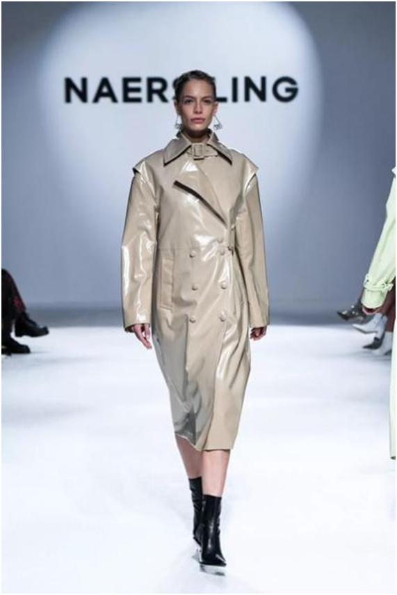 服装品牌最新款，时尚力量与自我重塑之旅