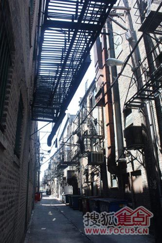 中国最新疫情动态与小巷特色小店探秘