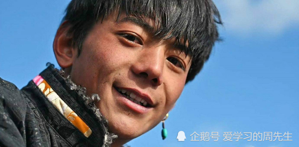 丁真爆红最新视频，自信变化与学习的成就感展现