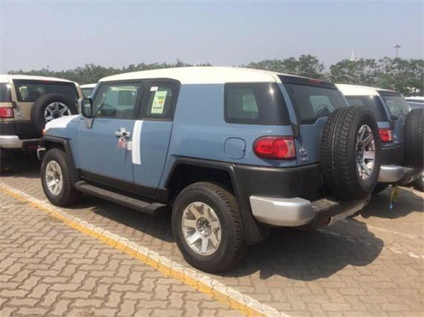 FJ酷路泽最新价格揭秘，越野天堂与惊喜发现的探索