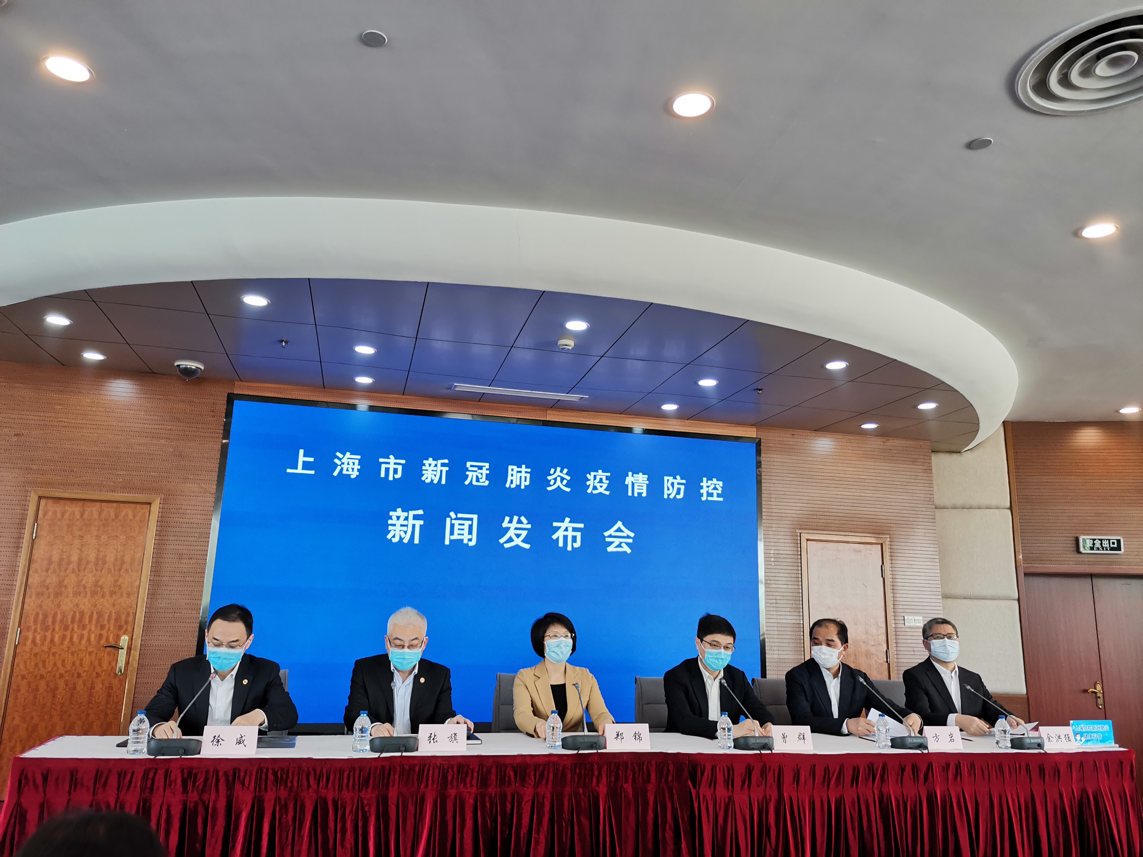 美国殡仪馆疫情最新进展,科技引领告别仪式革新,未来殡仪新体验亮相