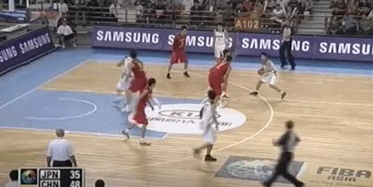 火箭与湖人激战再现！自然美景中的激励之旅！