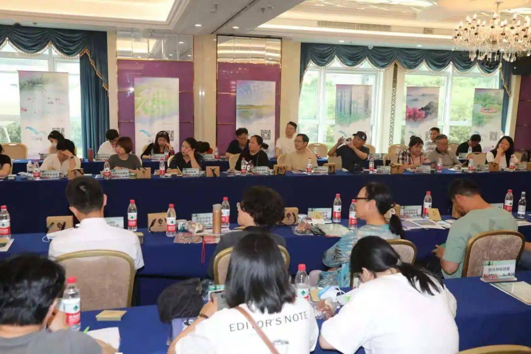 光影创意映照家庭温馨故事，国内最新文化创意之旅