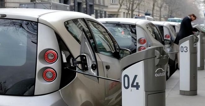 最新电动汽车公司的崛起与挑战，观点分析