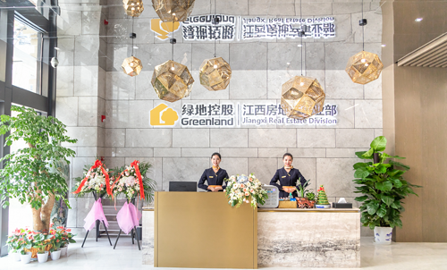 绿地卢塞恩小镇最新动态概览