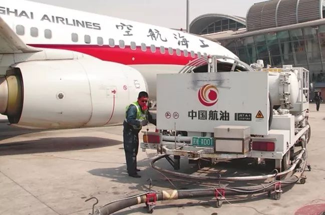 机建燃油最新标准，航空业迈入新里程碑时代
