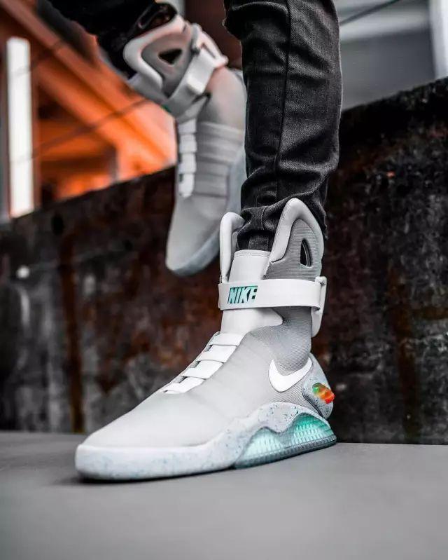 科技引领潮流,轻松购买Nike最新款运动鞋攻略