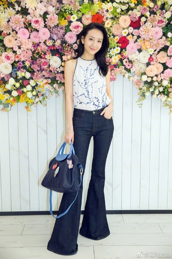 陈若仪最新时尚穿搭，科技前沿与时尚魅力的完美融合