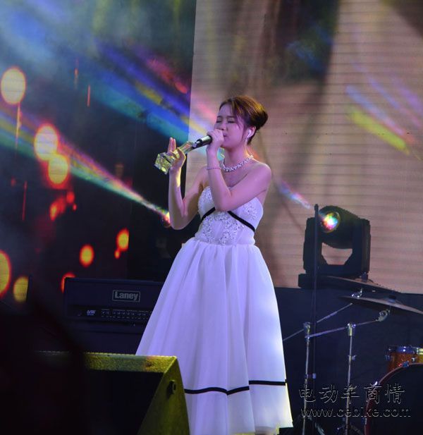 欣宝儿最新歌曲,科技与音乐的融合,引领生活新潮流风潮