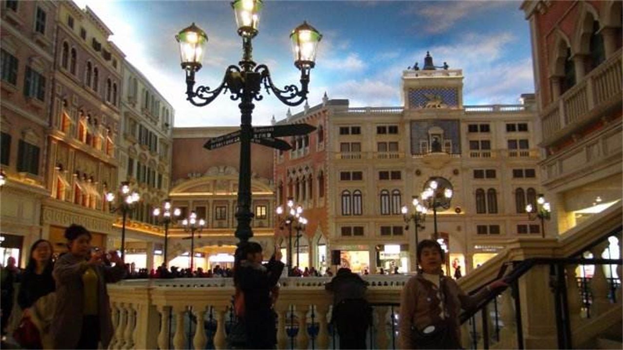 澳门六合枯枝,深究数据应用策略_ZYF85.259发布版