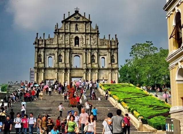 澳门大三巴二肖二码,专业数据点明方法_QAA47.860穿戴版