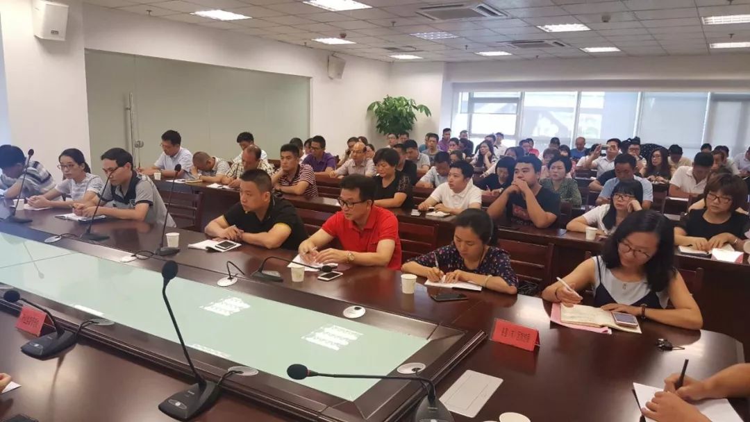 第8号台风最新动问,第8号台风最新动态之观点论述