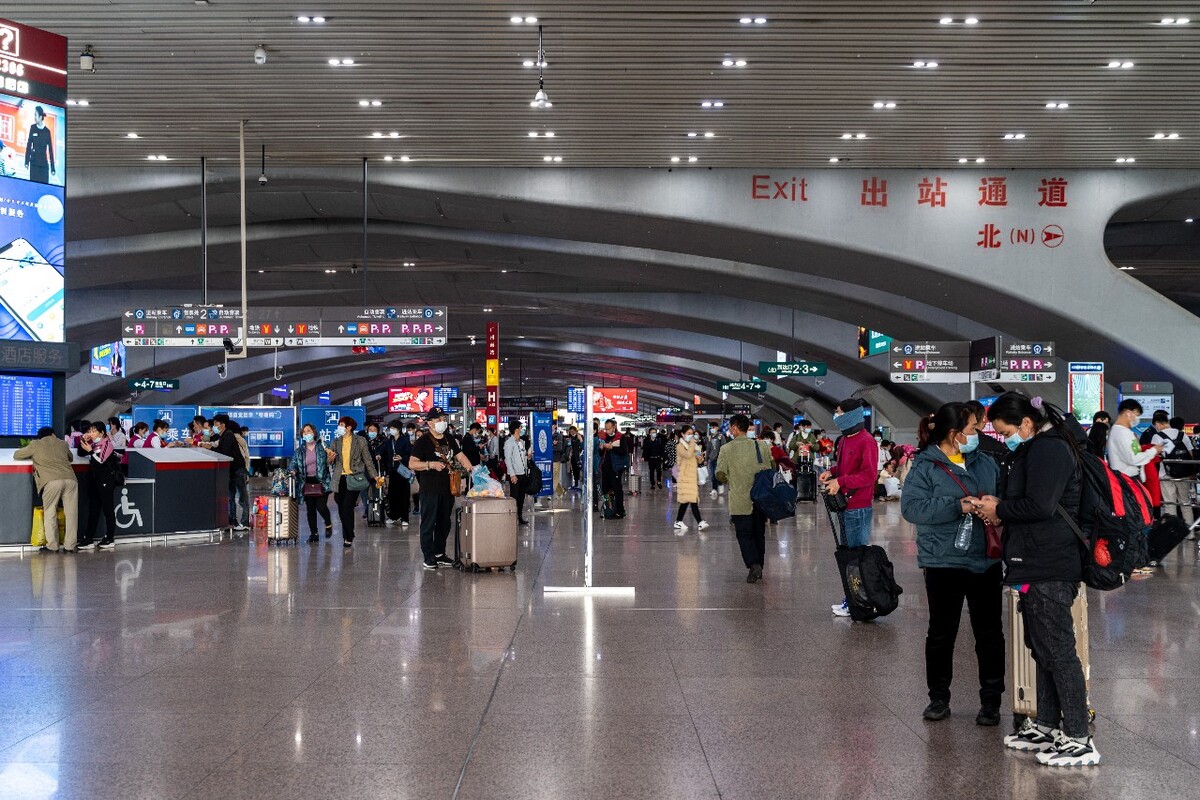 广州南站出站最新图片，科技塑造出行新体验