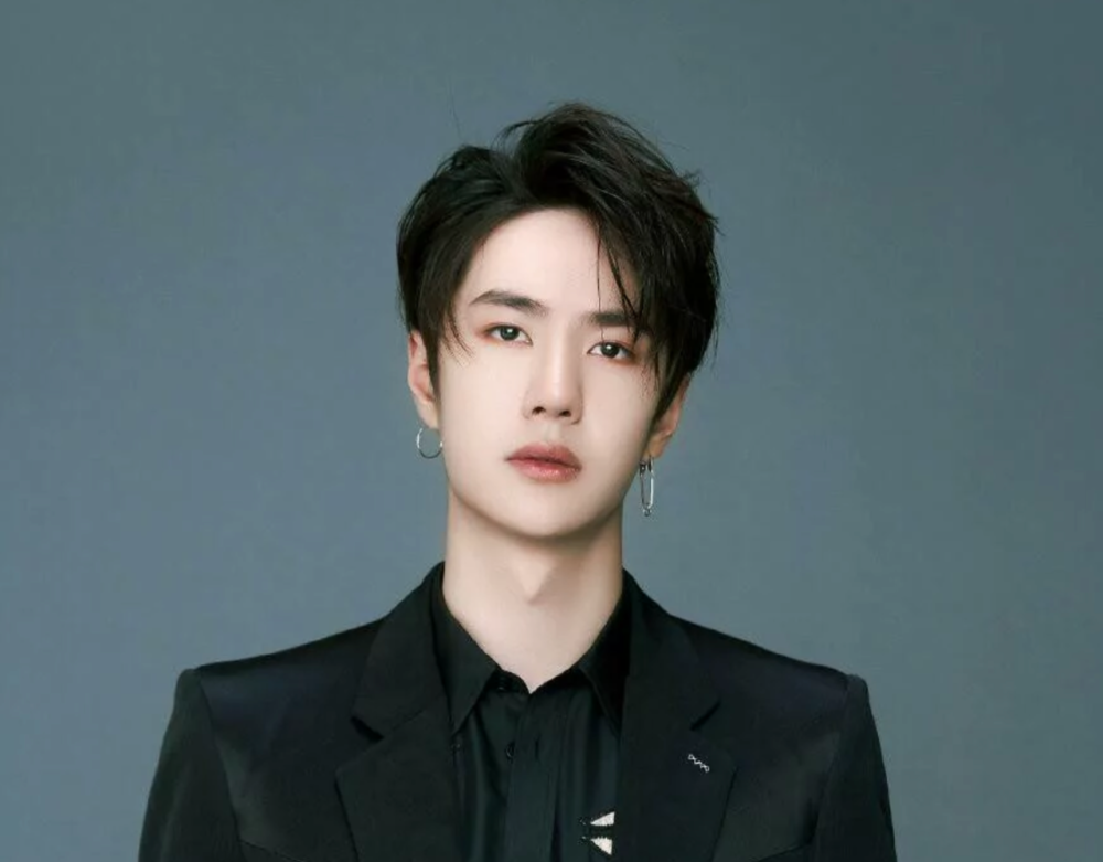 王一博手机代言最新，探索小巷隐藏特色小店的神秘之旅