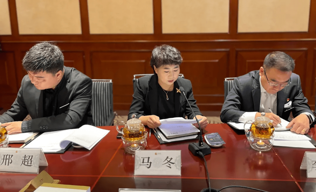 李兆前最新任命，探访小巷中的独特小店之旅