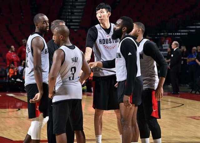 火箭季后赛最新动态，篮球与友情的碰撞盛宴