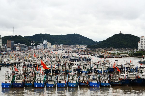 台风来袭之际,小巷深处的独特风情与美食宝藏揭秘