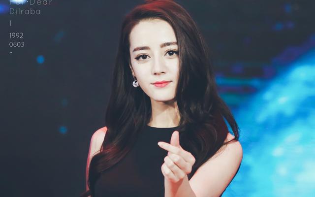 金智秀演唱会璀璨瞬间，舞台上的闪耀之星