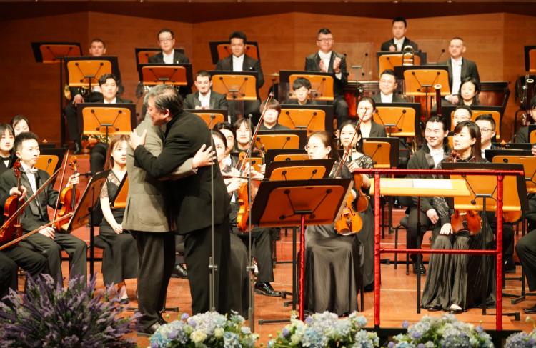 贵阳至成都高铁新线路，速度与友情的交响之旅