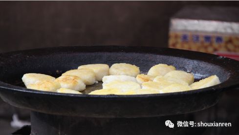 冠心最新动态及小巷深处的独特美食探索揭秘