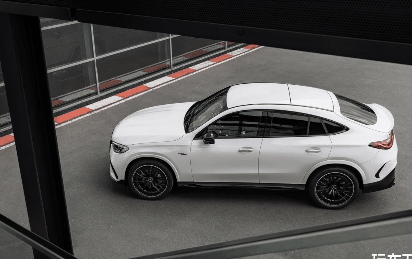 新奥2024年免费资料大全,专业数据解释设想_效率版EWX35.534