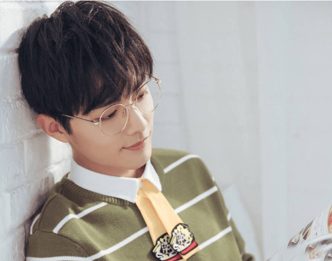 肖战最新太平鸟代言，日常趣事与爱之纽带连接时尚潮流