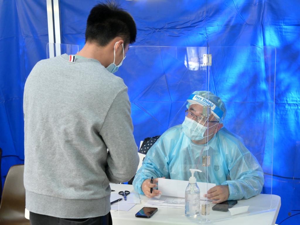 香港期期准资料大全,稳健设计策略_商务版GOL28.213