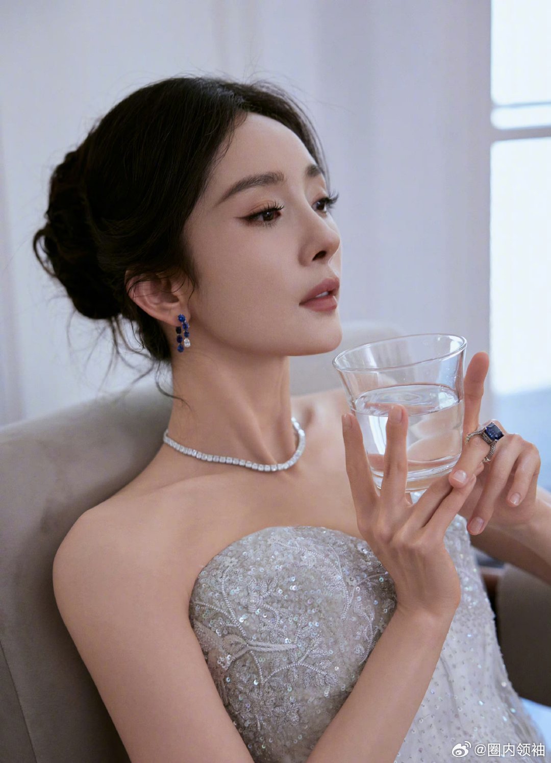 杨幂工作室最新动态，明星之路的崭新篇章开启