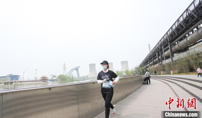 抖音短视频掀起全民娱乐新潮，最新鲜内容集结！