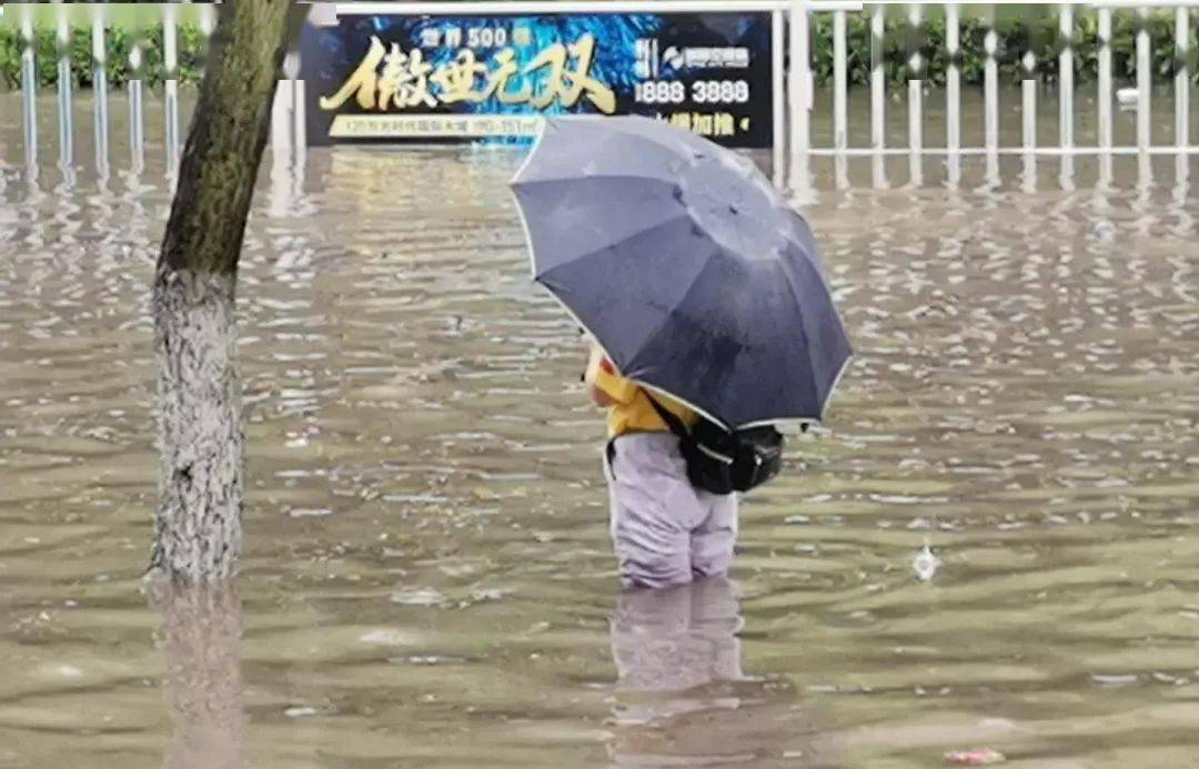 黄冈暴雨最新消息,黄冈暴雨最新消息，风雨洗礼，励志前行