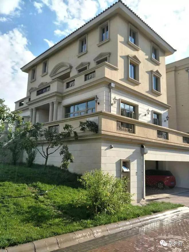 四期期准三期内必出最新消息,适用设计解析_豪华款45.927-3