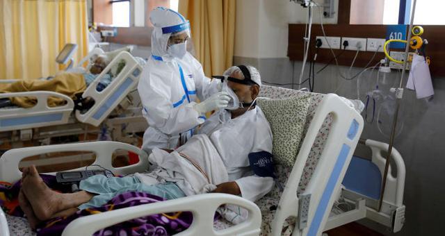 新冠病毒全球最新确诊，自然美景背后的探险与挑战