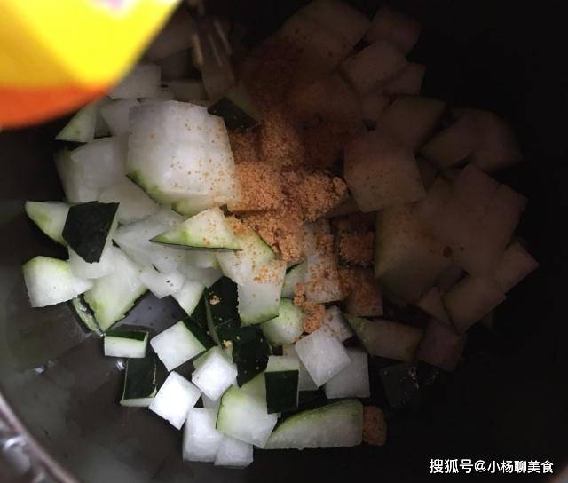 二四六香港天天开彩大全,定量解析解释法_世界版43.230