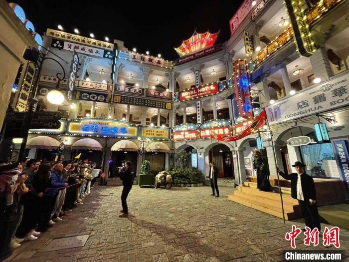 四六香港正版资料大全,决策数学资料_高级版28.562