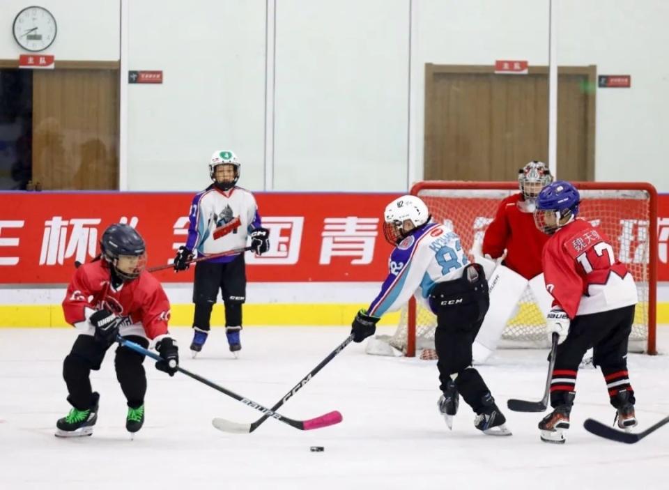 虎牙中外对抗赛最新动态与论述