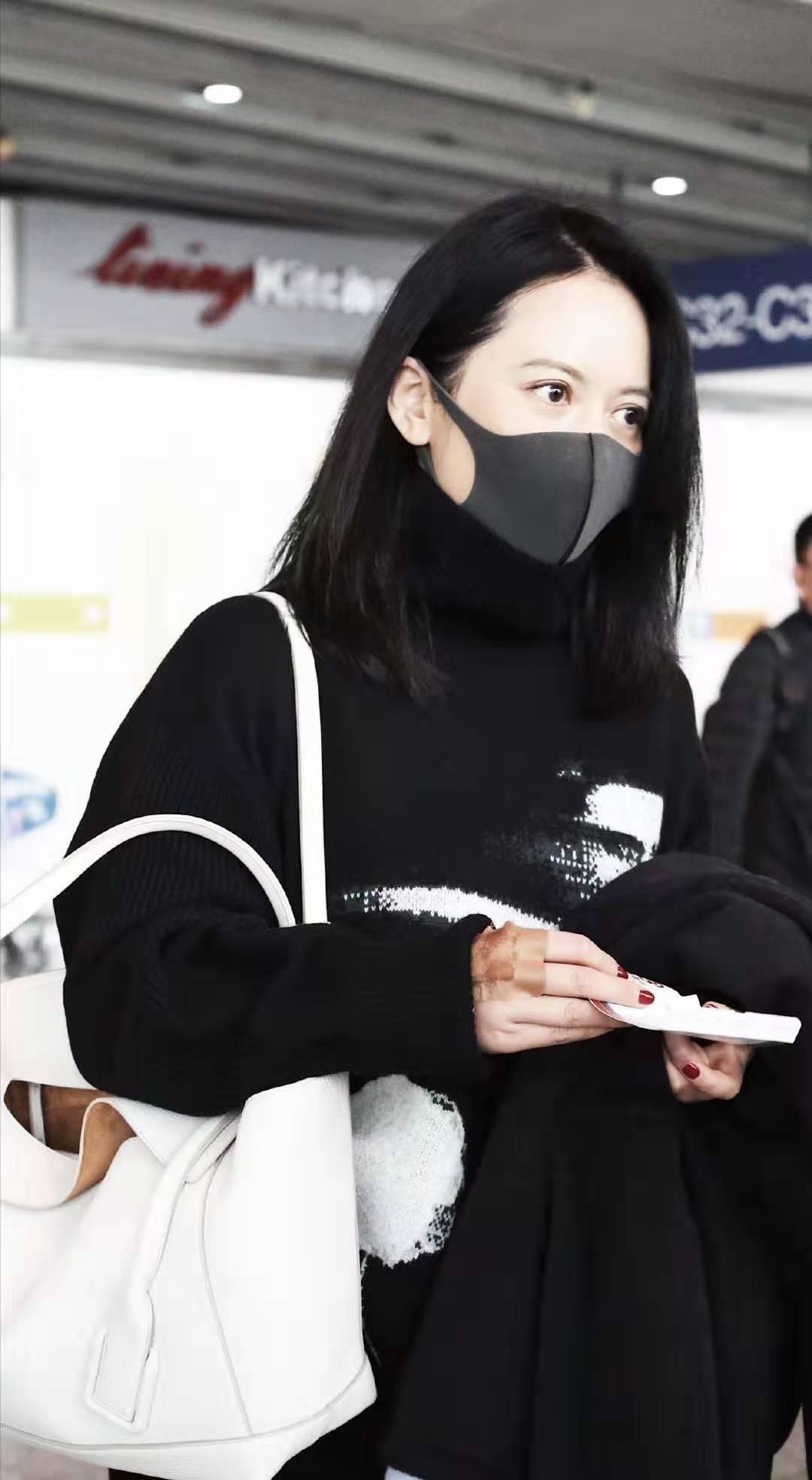 多维度视角下的偷偷藏不住2漫画最新观点阐述