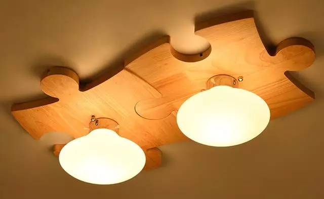 最新款实木灯，家居照明的新风尚选择