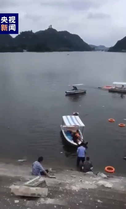 贵州大巴冲进水库最新情况，事故分析、救援进展与预防措施