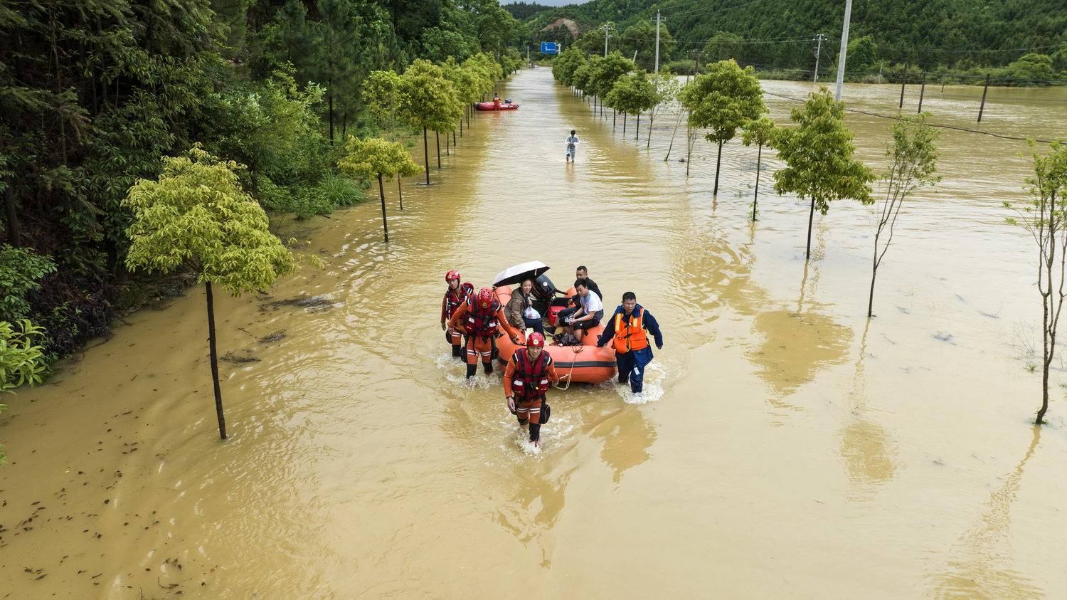 全国洪涝灾害最新消息,现状、应对措施及案例分析