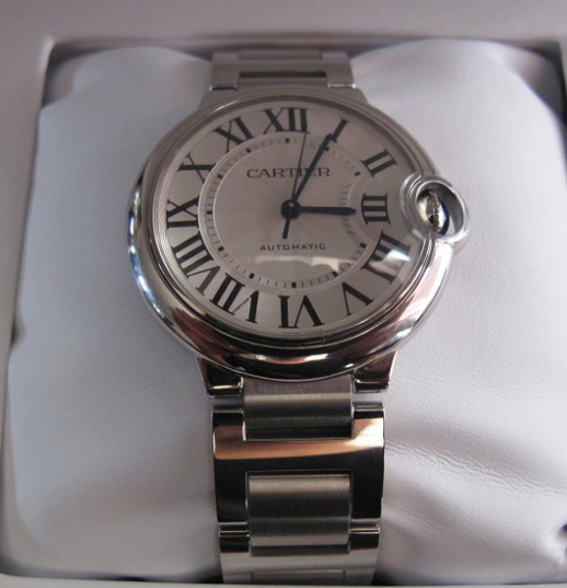 卡地亚蓝色气球最新款,自然美景的轻松探索之旅