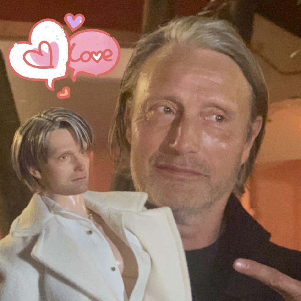 麦斯米科尔森最新动态,魅力依旧不减当年!🌟