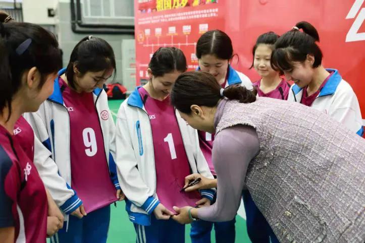 天津女排与浙江女排最新对决,排球情怀与小巷美食的双重惊喜