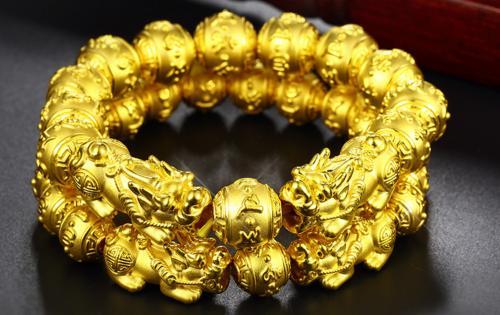 最新款黄金手串,自信与成就的象征